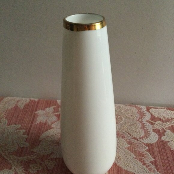 Hand painted vase 8" tall floral gold rim home indoor decor - Picture 4 of 6